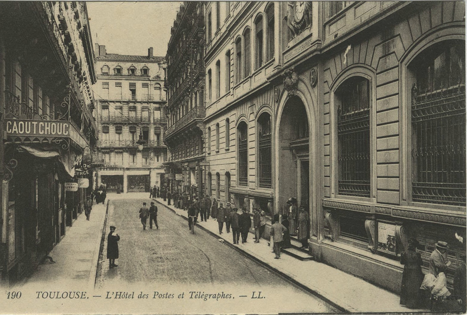 Toulouse, L'Hôtel des postes et télégraphes
